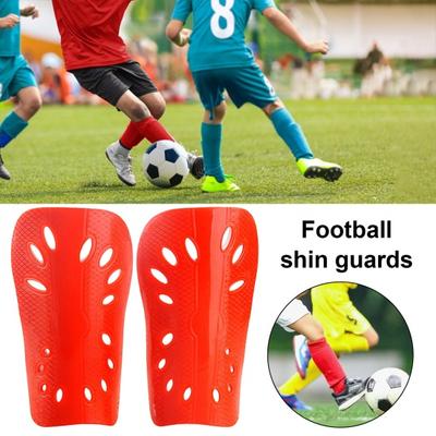 Futbalové chrániče holení pre dospelých a deti Priedušné ochranné vybavenie lýtok Ergonomické návleky na chrániče holení Futbalové vybavenie pre mládež, mužov a ženy