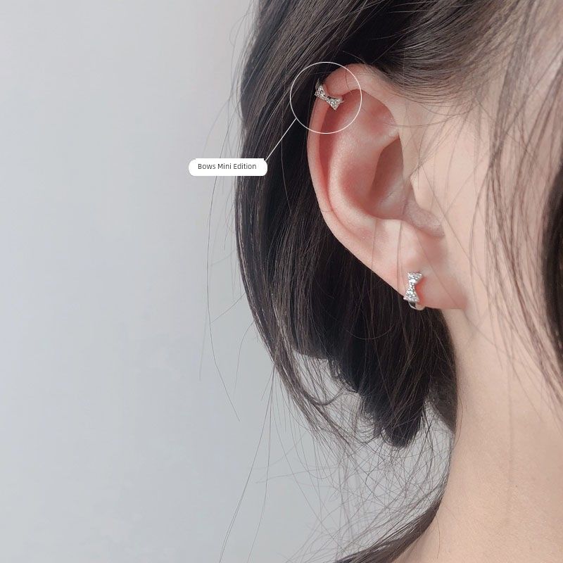 

Серьги-клипсы для ушей из стерлингового серебра 925 пробы в корейском стиле с бантом, женские изысканные маленькие серьги-пусеты для козелка, в стиле Ins, серебряные украшения, лето [A pair of]-Bows ear buckle
