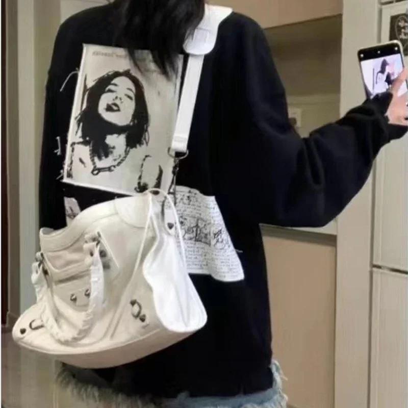 Large Capacity Shoulder Crossbody Tote Bag Hundred Niche Rivet Motorcycle Bag ABG Spice Girl Bag