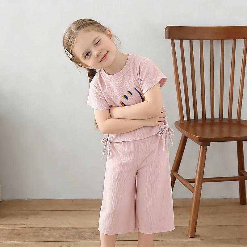 Sommerliches T-Shirt- und Hosen-Set für Mädchen – süßes und stylisches Zweiteiler-Outfit