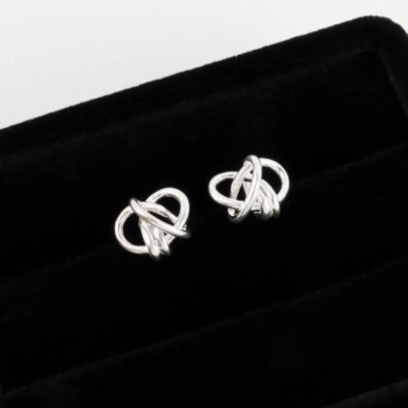 Women's Strap Twist Silver Earrings