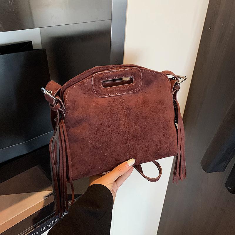 

Yogodlns Brand Designer Suede Women s Shoulder Bag Retro Tassel Crossbody Bag Bucket Handbag 24x10x20cm кофейный