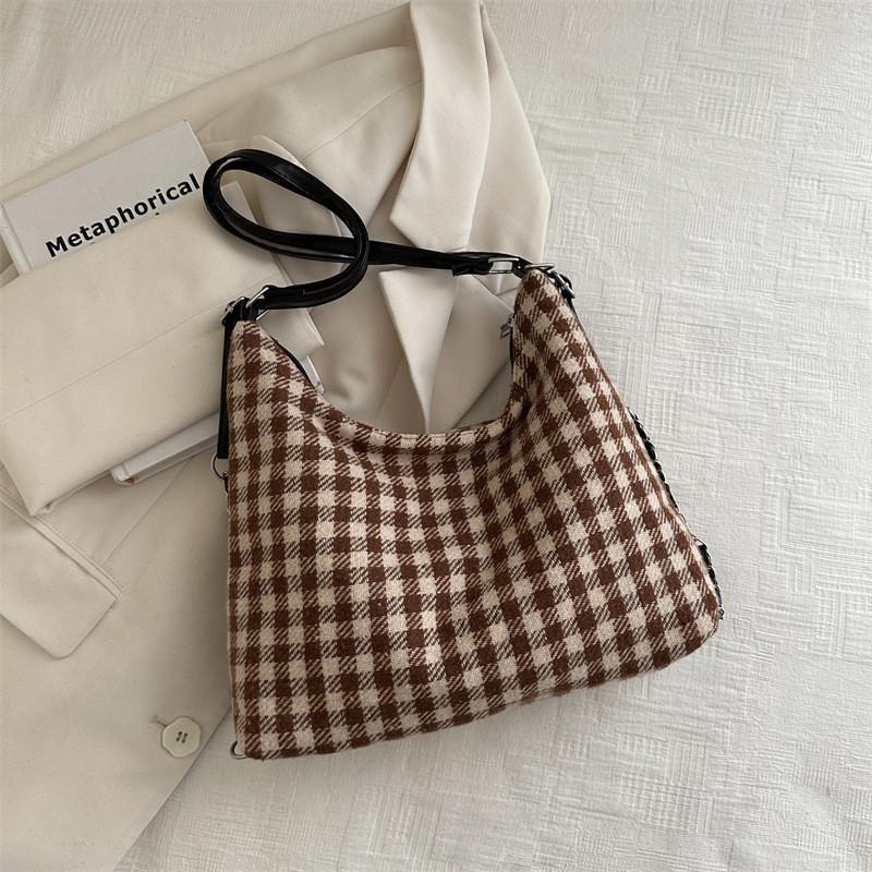 Trendy Large Capacity Plaid Womens Shoulder Tote Bag Perfect For Casual Outings