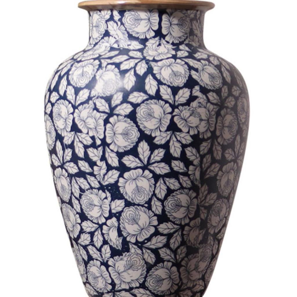 Chinese Retro Blue and White Porcelain Vase for Floral Arrangements