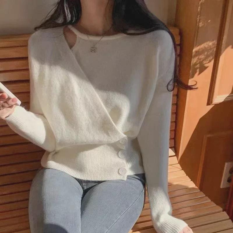 Korean Chic French-Inspired Knitted Two-Piece Sweater for Women’s Early Spring