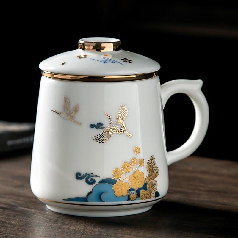 Chinese Gold-Inlaid Jade Ceramic Tea Infuser Mug