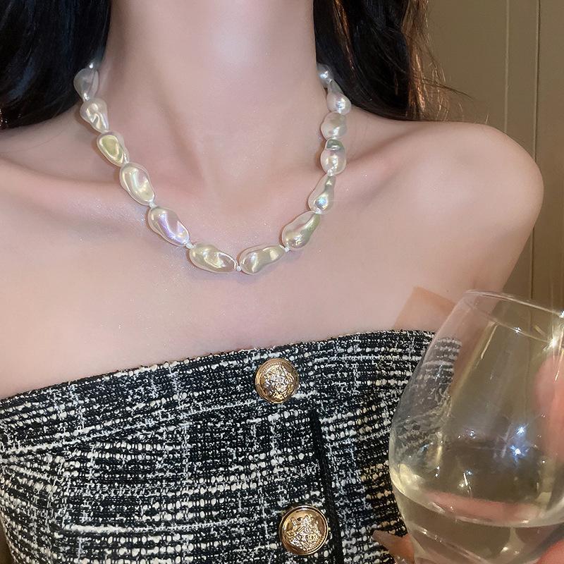 Elegant French Irregular Pearl Pendant Necklace: Versatile Luxury Clavicle Jewelry for Women