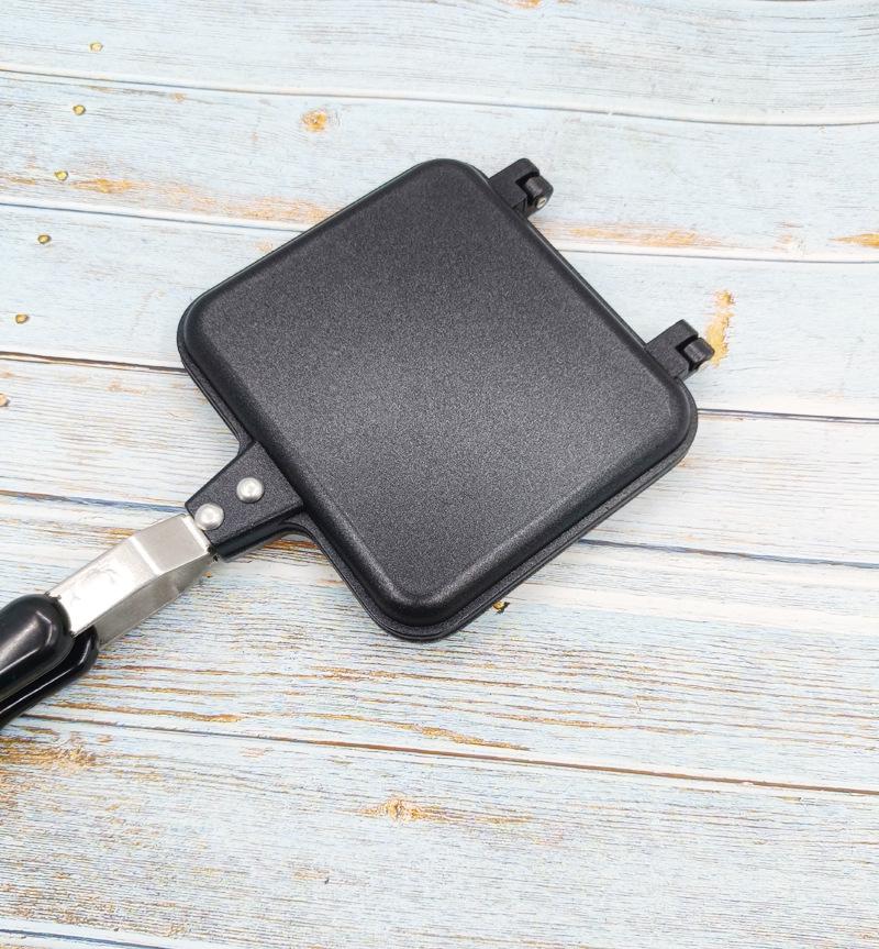 Dubbelsidig non-stick panna för grillade smörgåsar, biff, frukost och bakning.