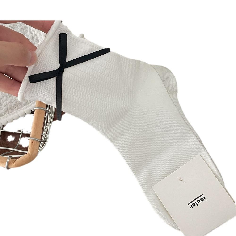 Ladies Spring and Summer New Simple Bowknot Boneless Tube Socks