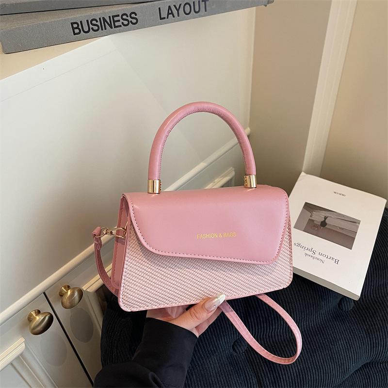 

Fashion sense retro small square bag niche design women s armpit bag retro Maillard commuter shoulder small square bag рожевий