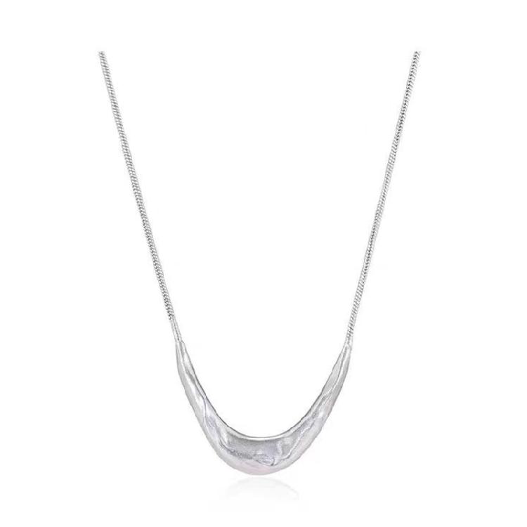 

Stylish And Simple U Type Pendant Necklace Copper Charm Neck Jewellery Great For Casual or Formal Outfits 1