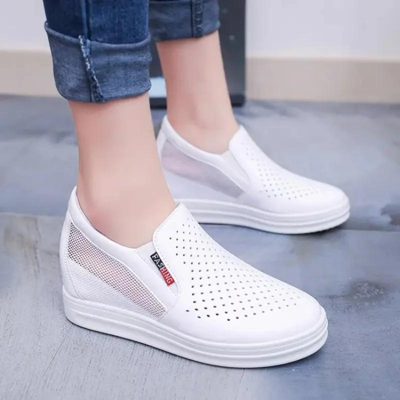 

Fashion 2024 New Women Small White Shoes Inside To Increase Everything with A Slip-on Lazy Leisure Sports Net Sneakers 35