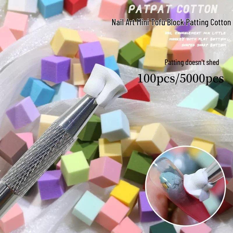Nail Art Gradient Sponge Block: 1cm Mini Square with Ombre Blush Patting and Dedicated Pen.