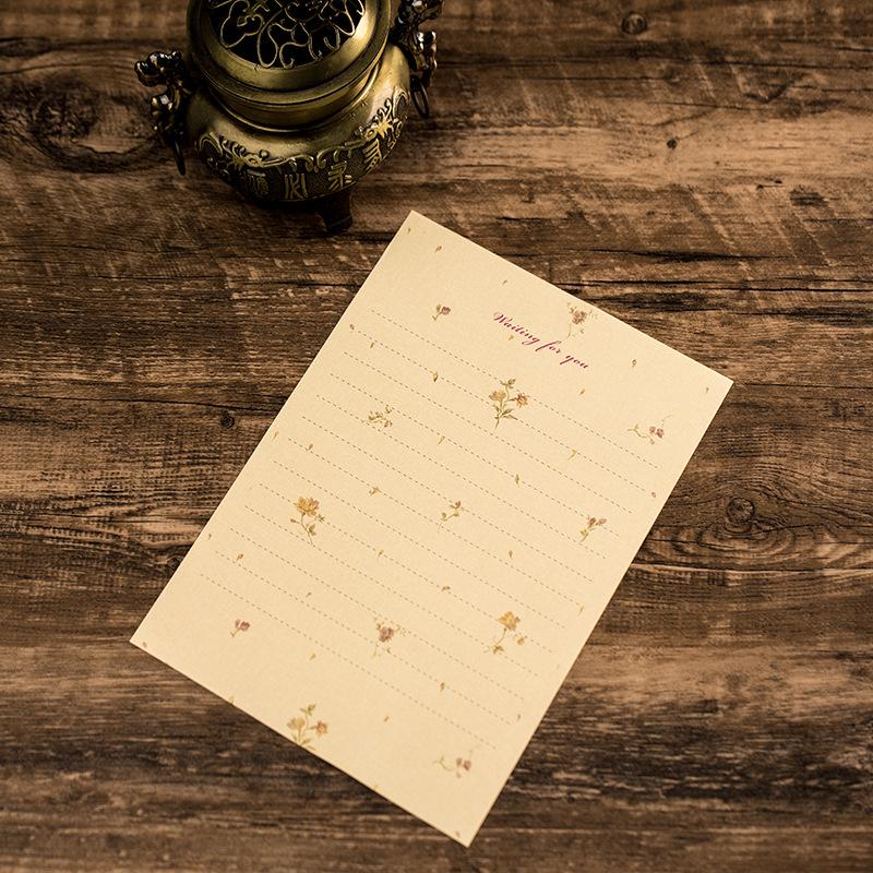 Floral Letter Paper & Envelope Set: Elegant Ancient Style for Love & Confession Letters, with Storage Bag