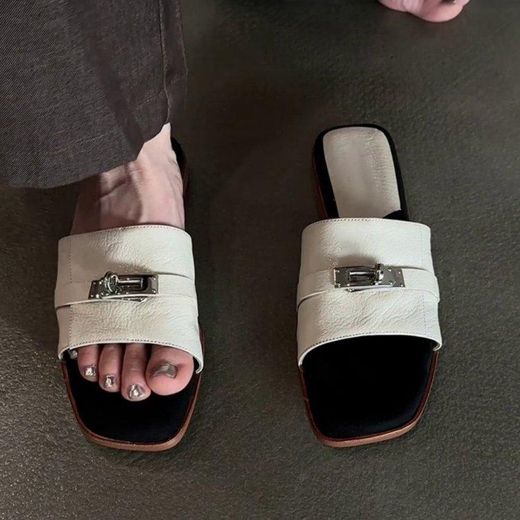 

Soft leather version~ retro soft leather one-word slippers with metal lock square head flats casual retro comfortable one-word slippers 35