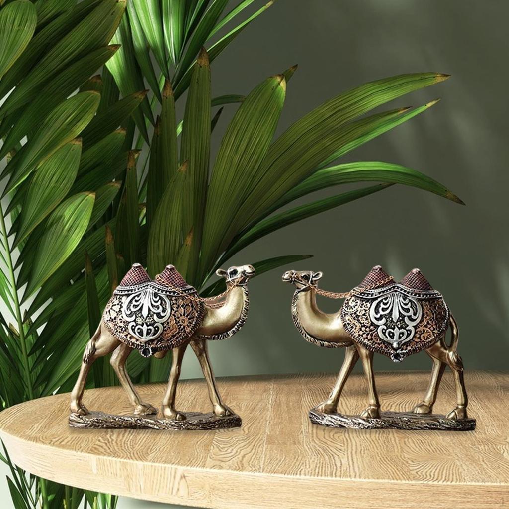 2 Camel Resin Figurines, Funny Animal Decorative Sculpture, Desktop Decor for Party, Shelf,