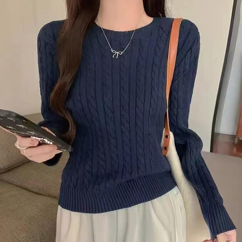 Korean Embroidery Pony Logo Sweater: Women's Versatile Classic Round Neck Cable Knit Top for Autumn/Winter
