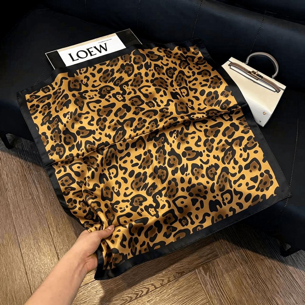 Lao Qian Feng Coffee Color Cashew Nut Silk Scarf Headscarf Versatile Neck Square Scarf Premium Sense Female Foreign Style Decorative Scarf Scarf