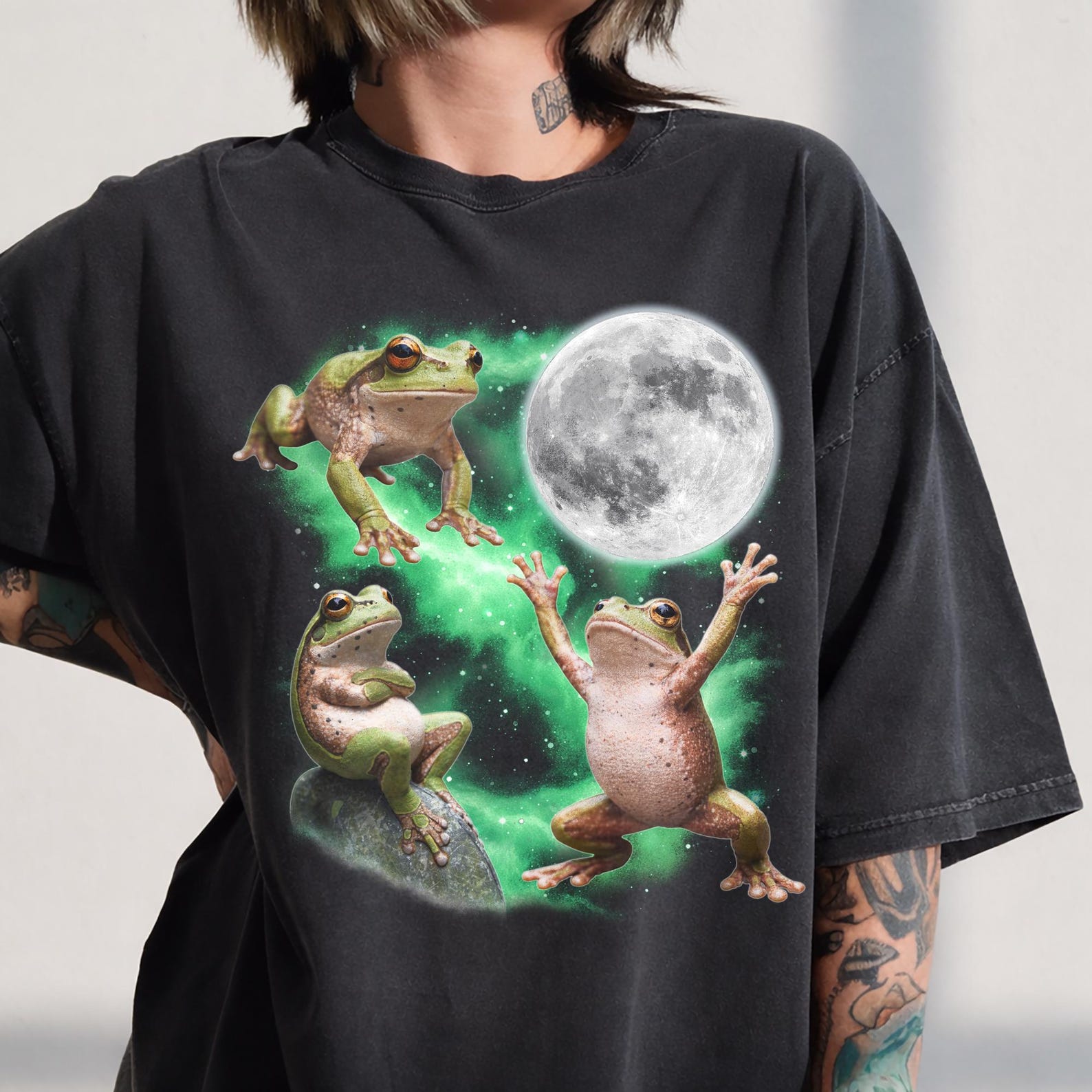 Three Frogs Howling Moon Shirt, Vintage Animals Retro Nature Tee 2XL