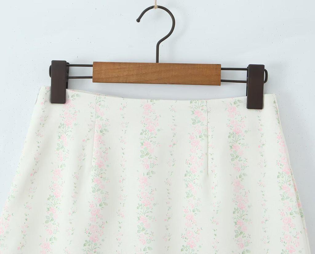 Traje Francés Dulce Floral 2026: Camisola con cordones y Falda de cintura alta