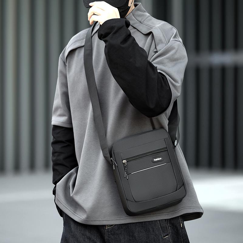 Vielseitige Oxford Umhängetasche - Herren Business Casual Sling für tägliche Pendel-Essentials