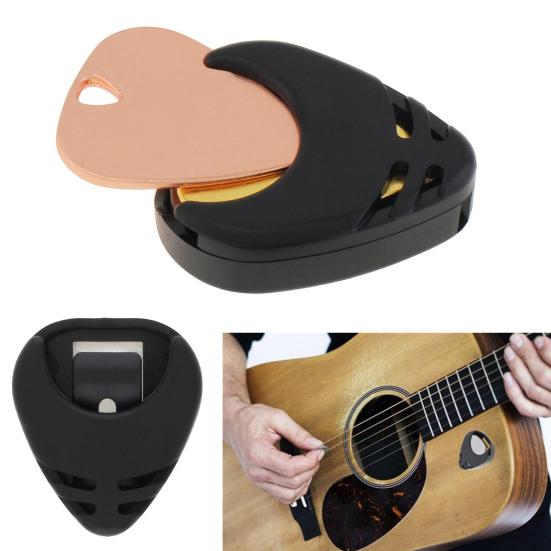 5 ks Držák na trsátka ve tvaru srdce Plastové pouzdro na trsátka pro elektrickou akustickou basovou kytaru ukulele Samolepicí trojúhelníkový tvar Hudební příslušenství