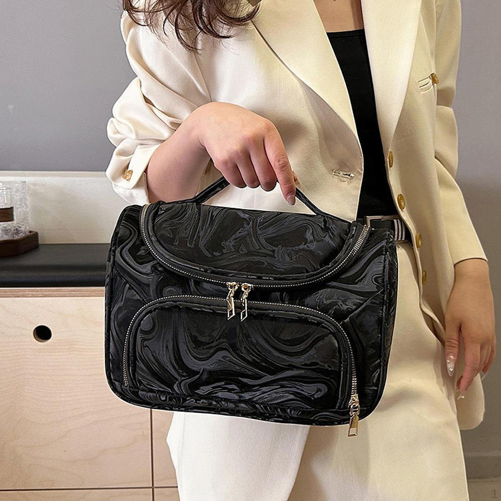 

Косметичка Портативная Туалетная Сумка Большой Емкости Дорожная Косметика Для Отпуска чёрный