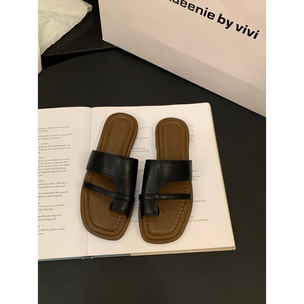 Niche flat-bottomed retro cover toe cool slippers women's shoes summer wear 2025 new summer soft-soled beach sandals