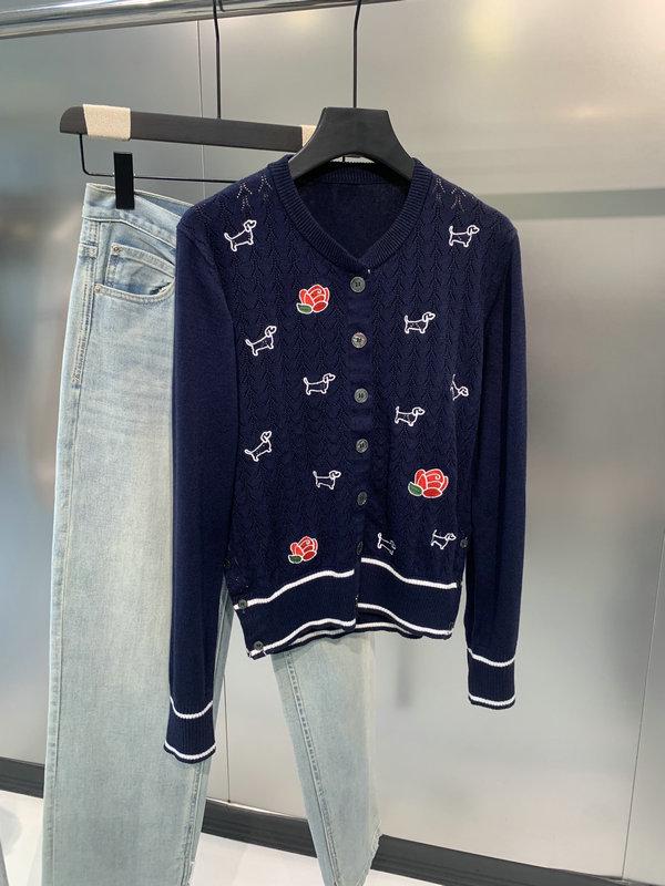 

THOM BRASSY Розовый кардиган с круглым вырезом и щенком с накладной 3208 In Stock темно-синий