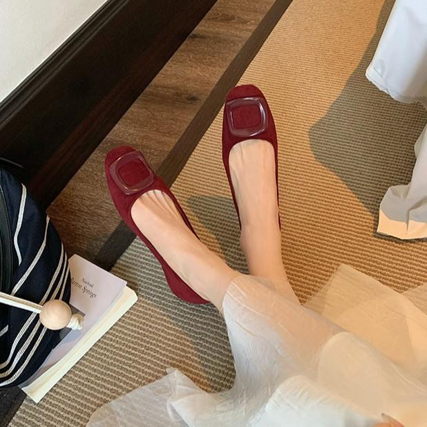 Sheepskin Version~ Gentle Wind Leather Square Head Shallow Mouth Single Shoes Women's New Versatile and Not Tired Foot Square Buckle Commuter Flats