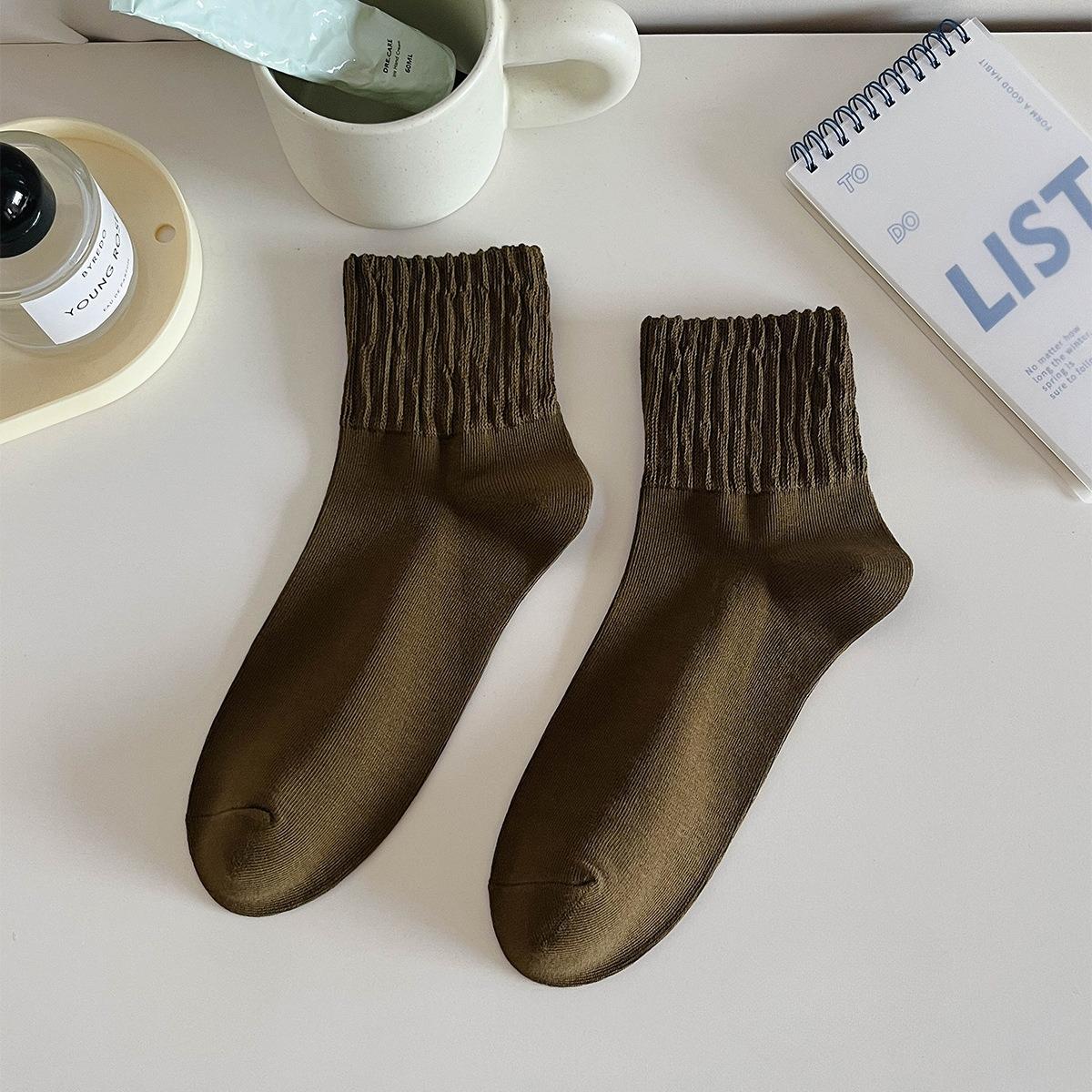 

Men s Style Mid-length Socks, Pure Cotton, Antibacterial and Deodorizing Sock Covers, Pile Socks, Suitable for Autumn and Winter. 1 pair зелений