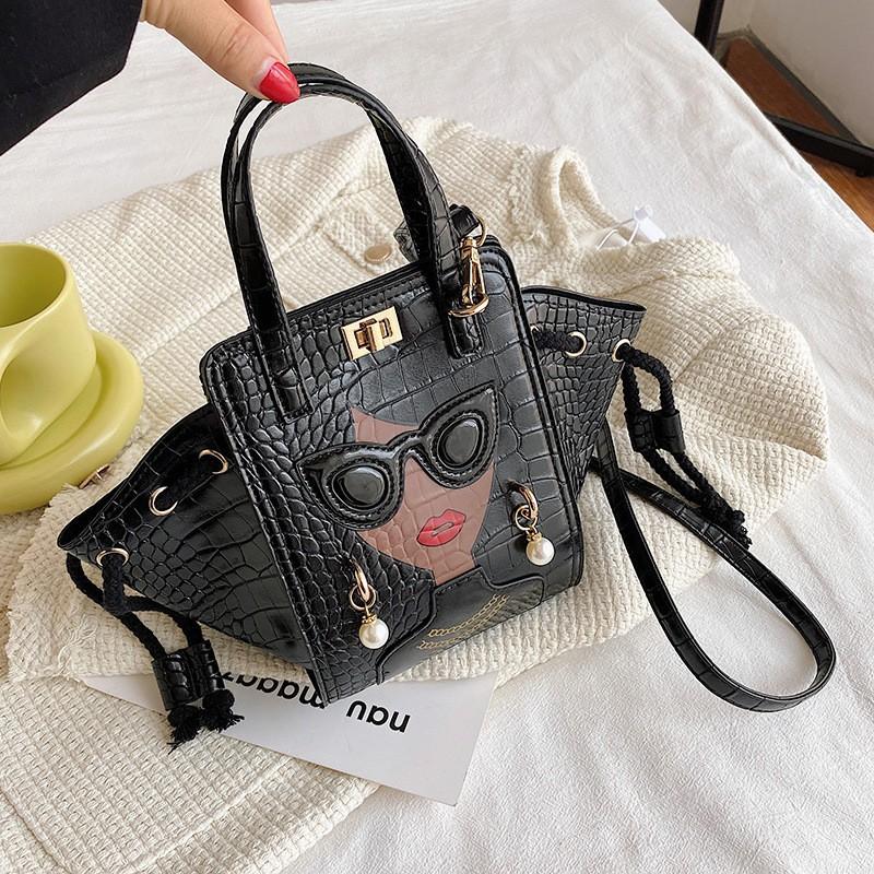 

Stone Pattern Women s Bag Niche Cross-body Female Cartoon Girl Glasses Handbag Fashionable Shoulder чорний