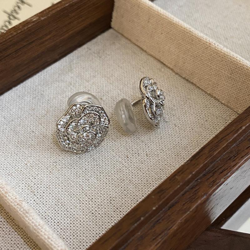 Hochwertige Silbernadel Zirkon Blume Fransenohrringe Europäische und Amerikanische Leichter Luxus Temperament Ohrringe Retro Nischenohrringe