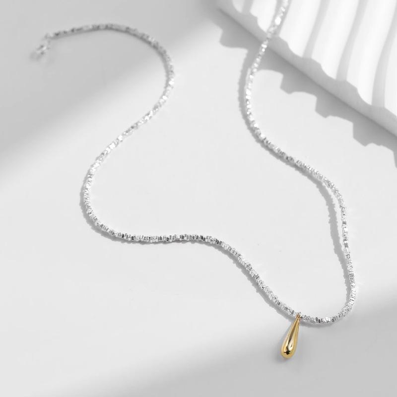 Argent Sterling Style Coréen Niche Ins Design Luxe Léger Or et Argent Goutte d'Eau Petites Pièces Collier en Argent Chaîne Clavicule Féminine