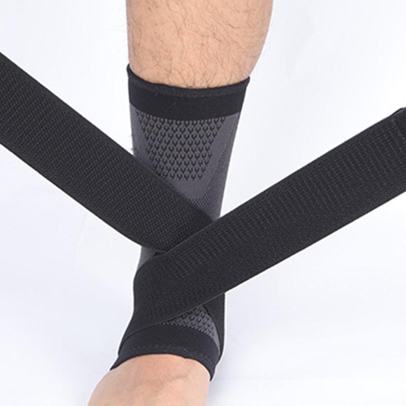 Knitted Compression Ankle Brace with Adjustable Strap, Breathable Ankle Support for Running, Hiking, Outdoor Activities