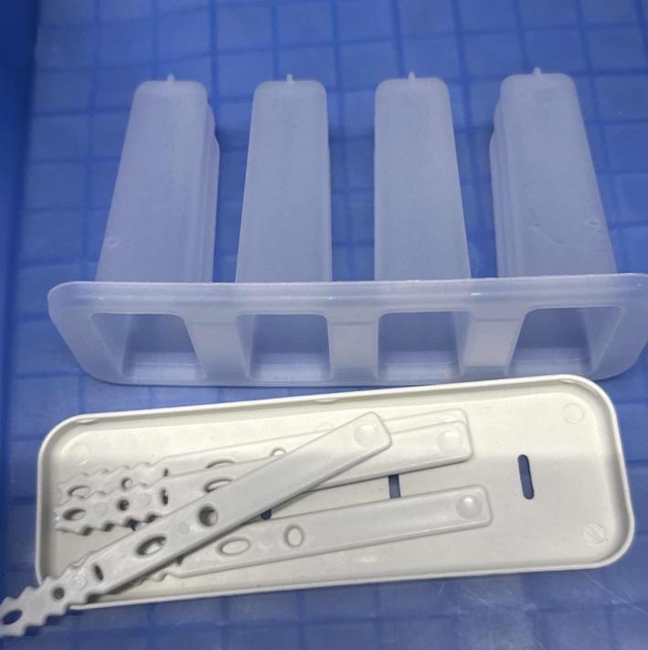4- Household DIY Popsicle Ice Cream Mold With Cover One Size