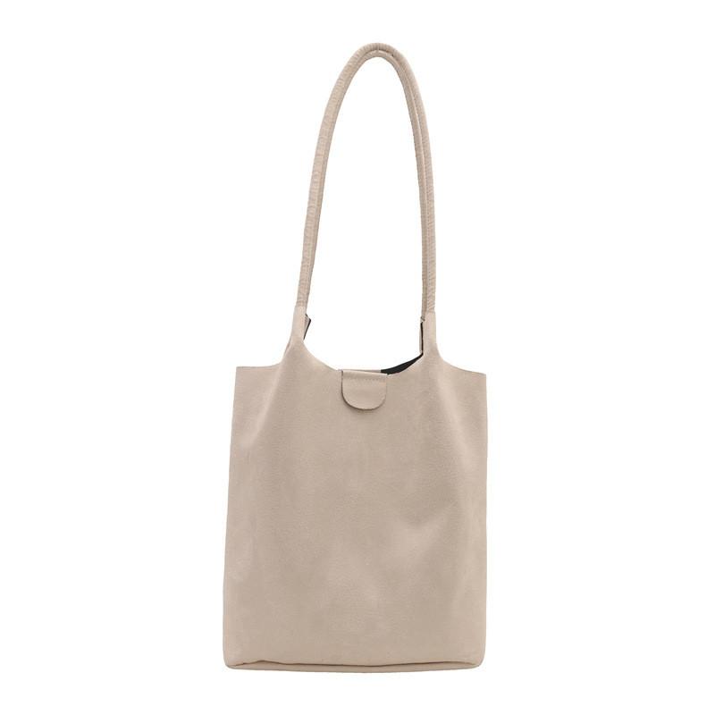 Stylish Large Capacity Tote Bag For Women With Chic Minimalist Design In Black White Or Brown