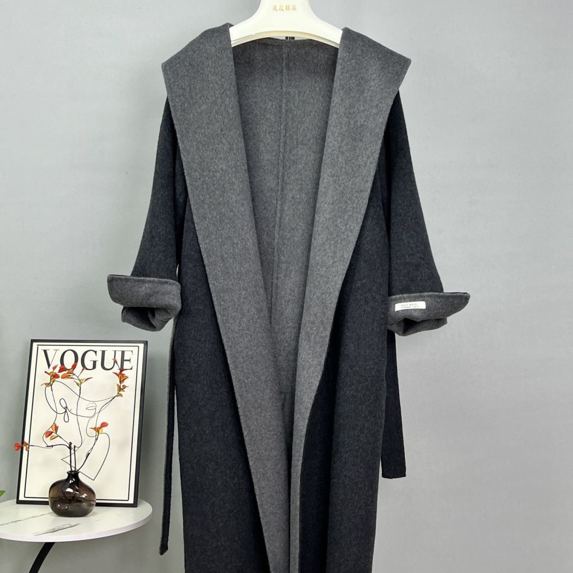 

Свободное Новое Высококлассное Осенне-зимнее Пальто из Двусторонней Шерсти с Капюшоном S