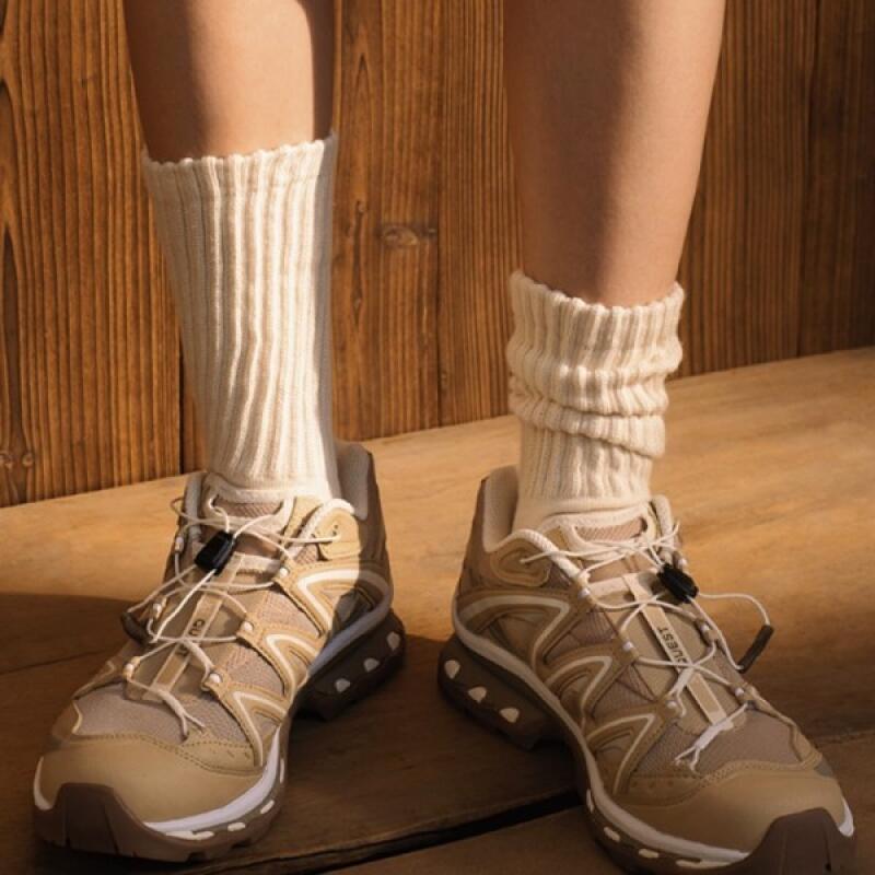 Women s Vintage Half-Ribbon Socks Thick Plain Socks black