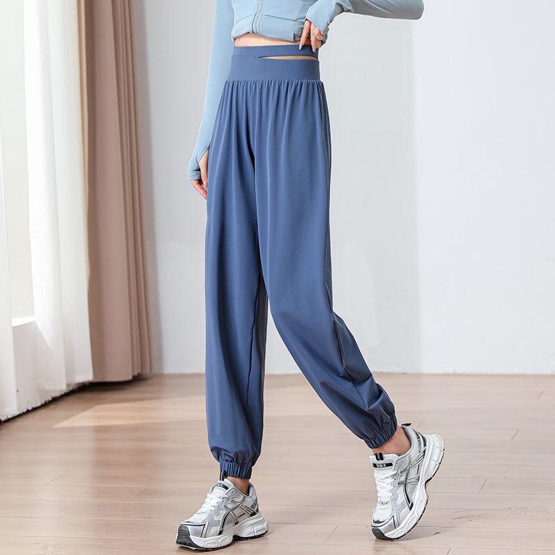 

Женский летний быстросохнущий фитнес-комплект 2024: Легкая куртка от солнца и костюм для йоги L