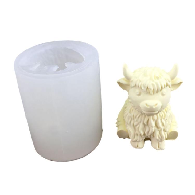 

Realistic Highlands Cow Silicone Molds For DIY Chocolate Making Cake Decorating And Resin Crafting Activity 1