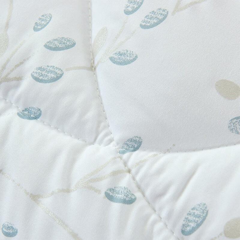 FIRS All-Season Polyester Fiber Quilt
