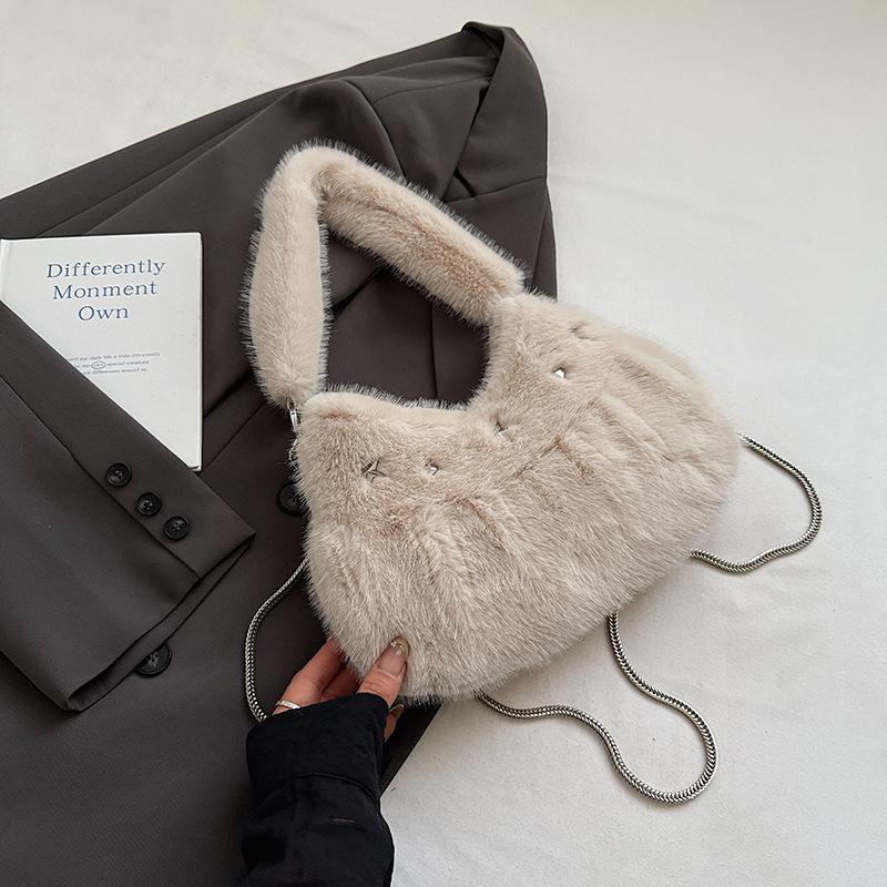 Autumn plush bag women's new girl small fresh fluffy chain bag women's shoulder messenger bag
