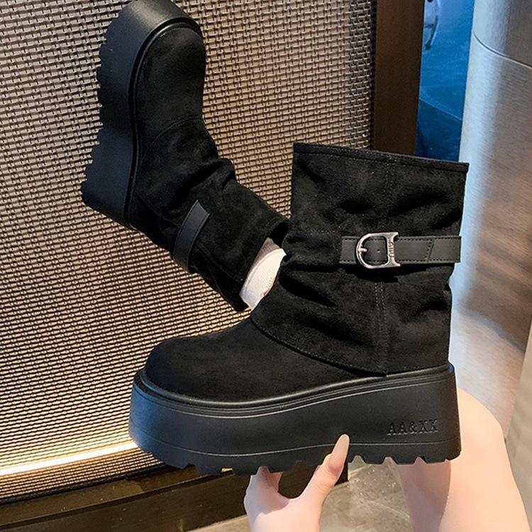 [Fanfuna] Snow Boots Women's 2025 Autumn New Retro Versatile Height-increasing Casual Sports Breathable Muffin Shoes