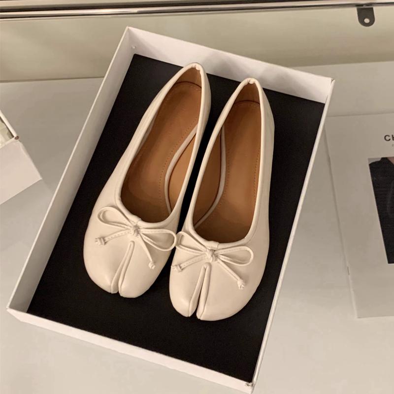 Mode SUOJIALUN 2024 Höst Dam Flats Mode Delade Tår Grunda Slip On Damer Casual Loafers Mjuka Flats Utomhus Klänning Boa