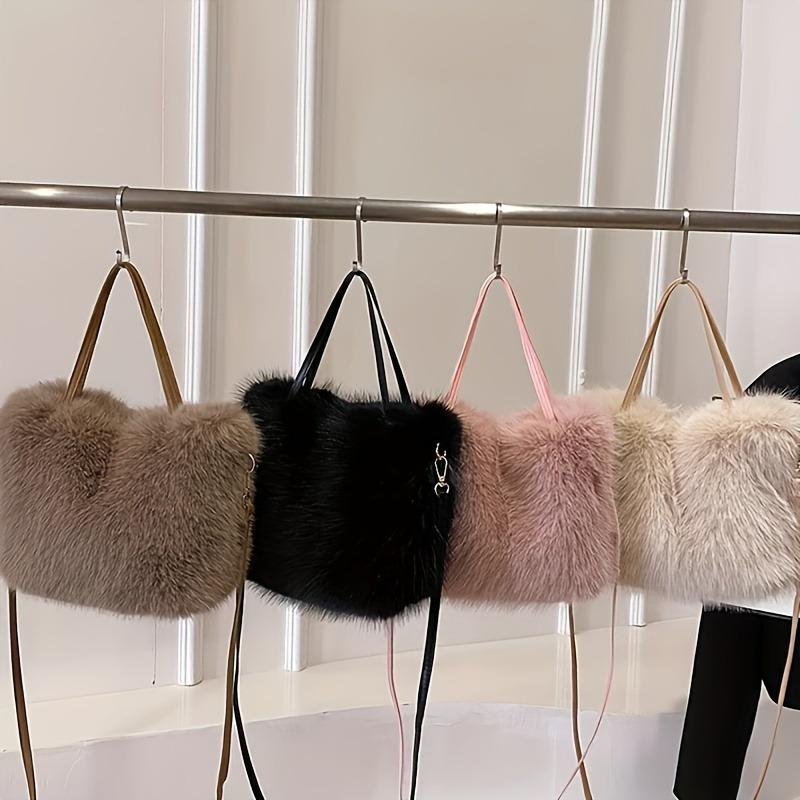 Elegant Women Fashion Crossbody Handbag, Chic Shoulder Bag with a Detachable Strap, Featuring a Buckle Design, Minimalist Style