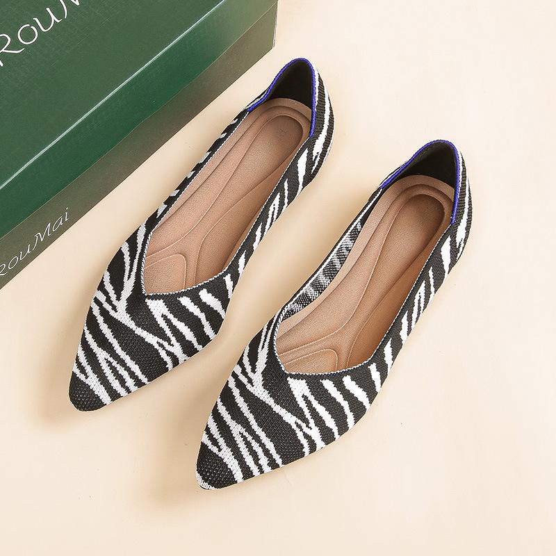 Fliegende gewebte Damen-Einzelschuhe neuer Frühling spitzgestrickte Schuhe flacher Boden flacher Ausschnitt bequeme Doudou-Schuhe große Größe Damenschuhe