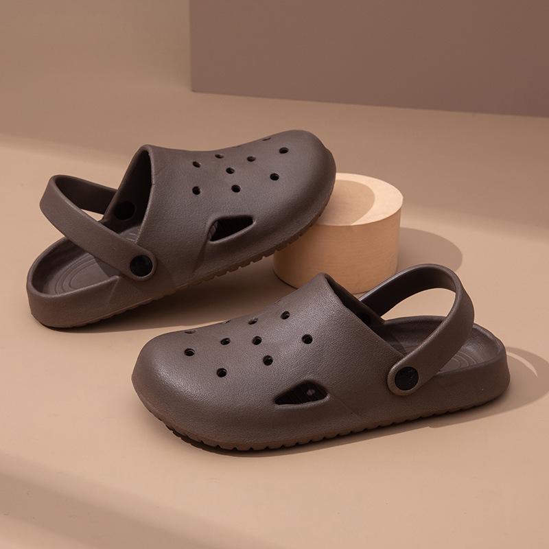 Unisex Clogs med Stängd Tå: Mångsidiga Skor för Utomhusbruk, Körning och Stranden