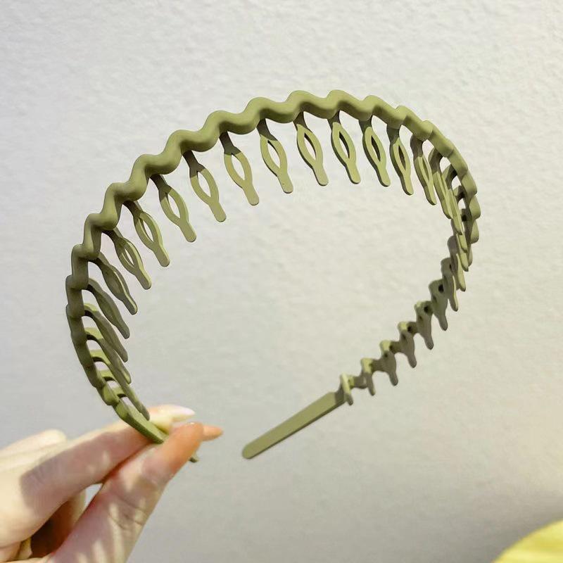 Bandeau Antidérapant Style Coréen Couleur Bonbon avec Dents - Respectueux des Cheveux, Pince à Cheveux Ondulée Sans Pincer pour les Cheveux Rebelles.