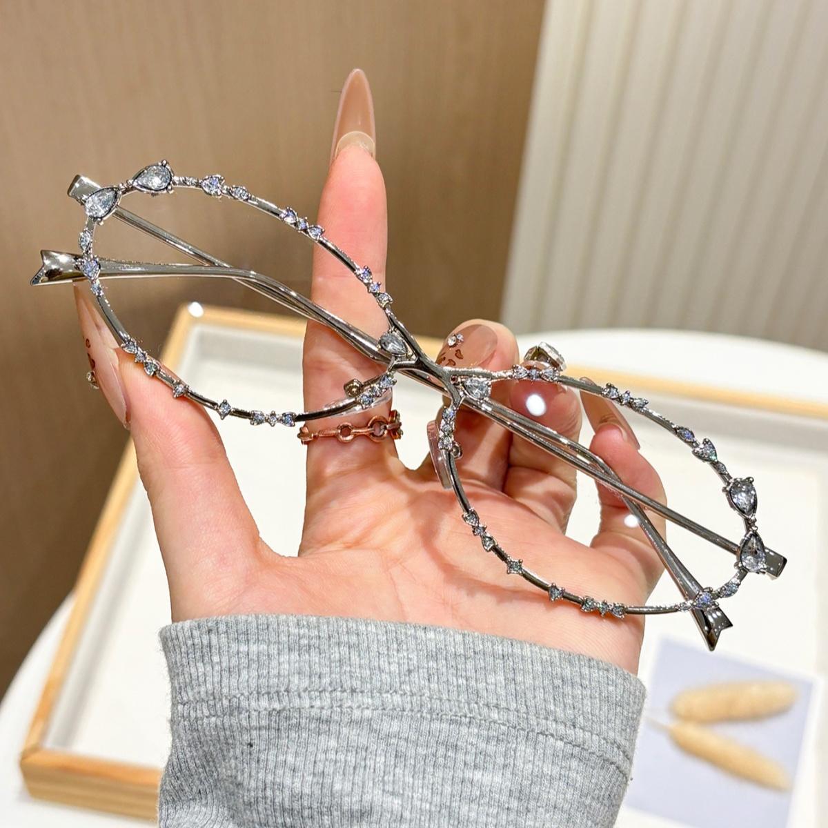 

European and American retro fashion men s and women s anti blue light glasses trend versatile for watching TV, computers, and mo